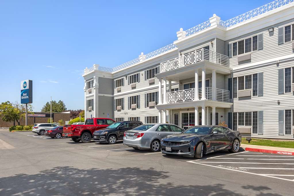Фото Best Western Capital City Inn
