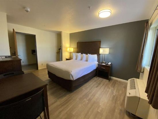 Фото SureStay Hotel by Best Western Williams