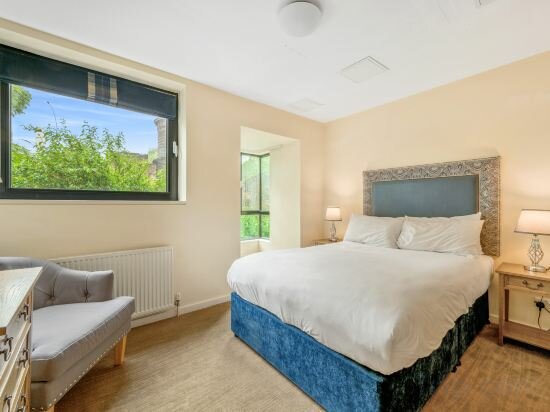 Фото Princes Street Suites