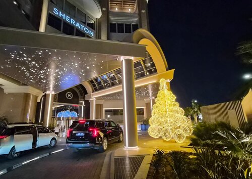 Внешний вид отеля Sheraton Mall of the Emirates Hotel, Dubai в Аль-Барше, фото 2