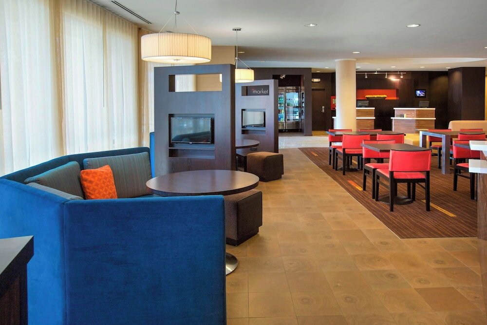 Фото Courtyard by Marriott Paramus