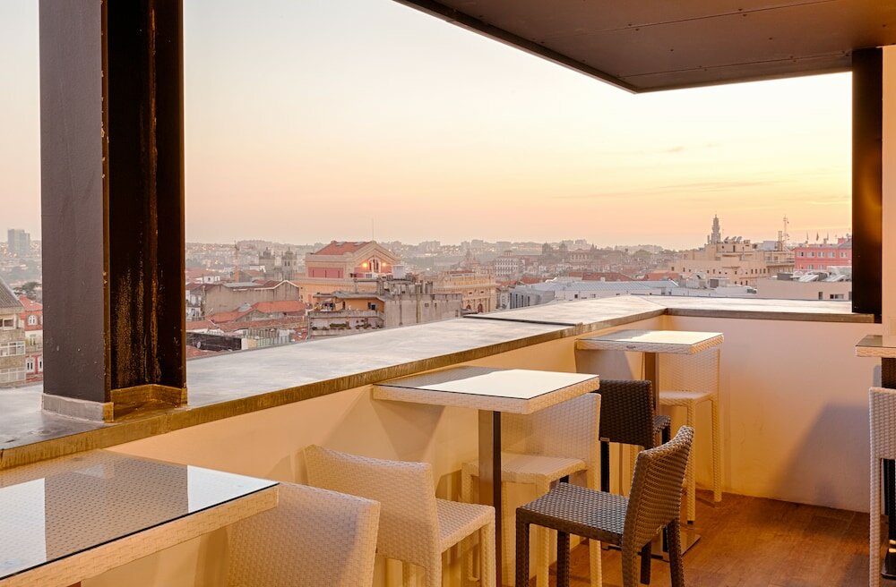 Фото Premium Porto Downtown