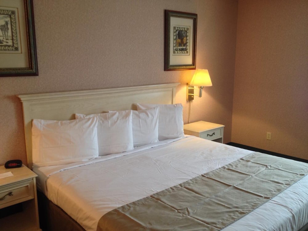 Фото Parkside Inn Bridgeview