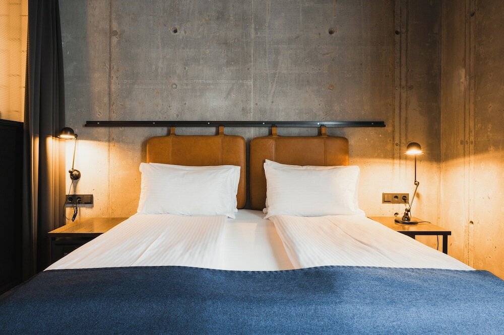 Фото Exeter Hotel