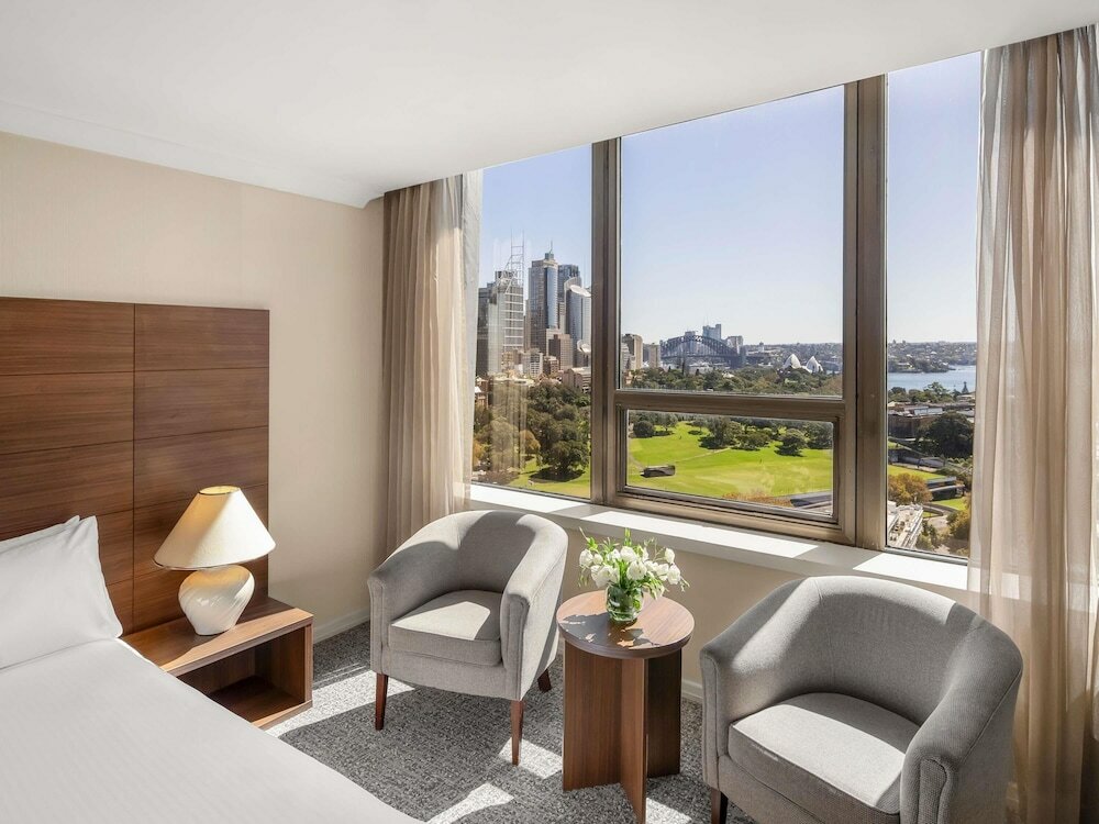 Фото The Sydney Boulevard Hotel