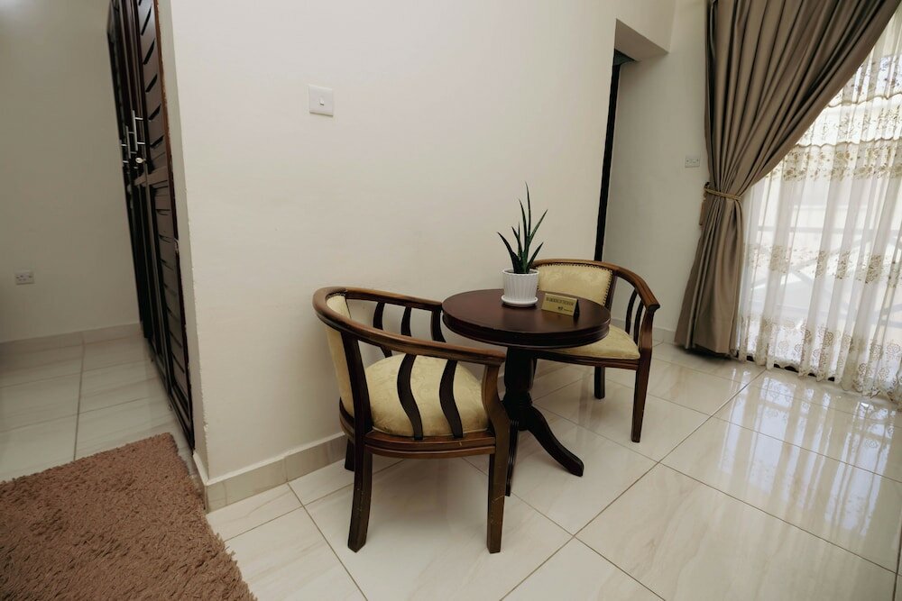 Фото Sunlodge Hotel