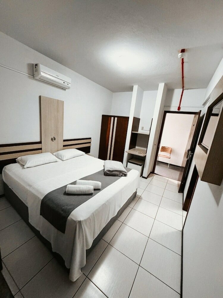 Фото Harbor Inn Jaraguá