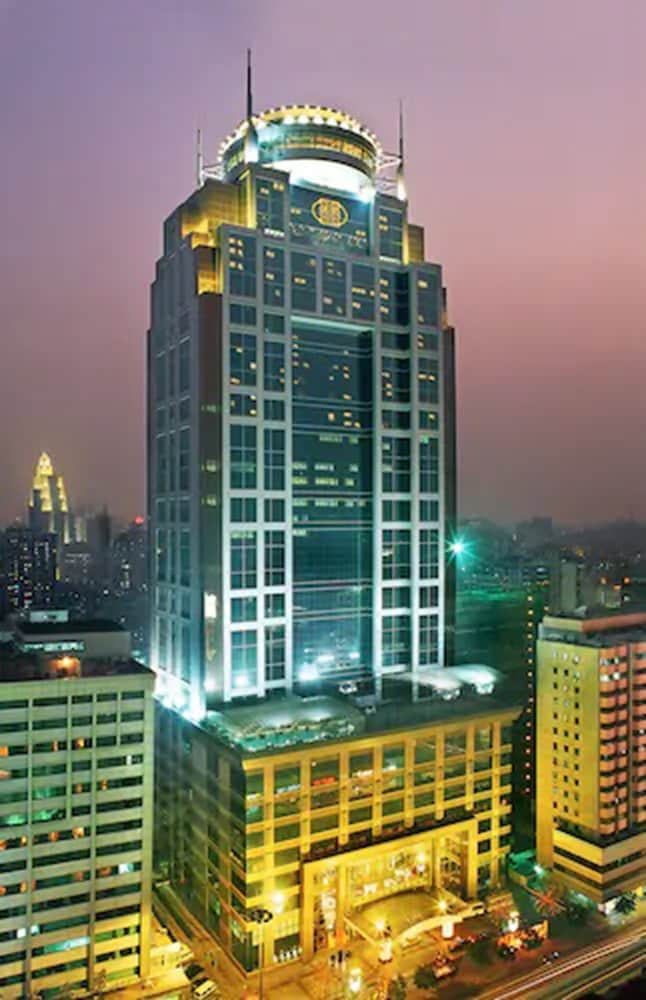 Фото Asia International Hotel Guangzhou