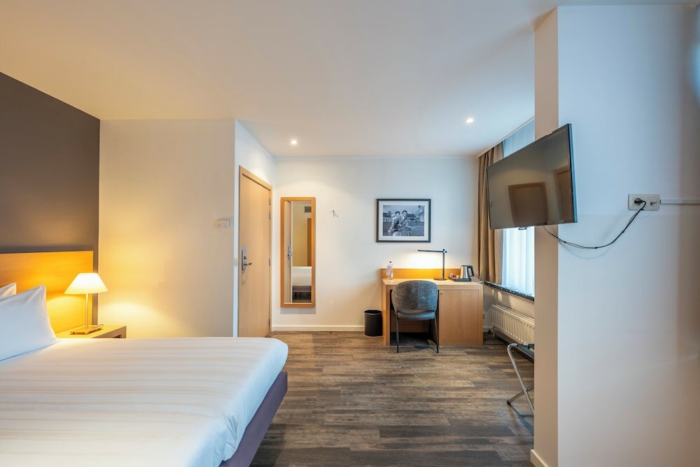 Фото Hotel Serwir