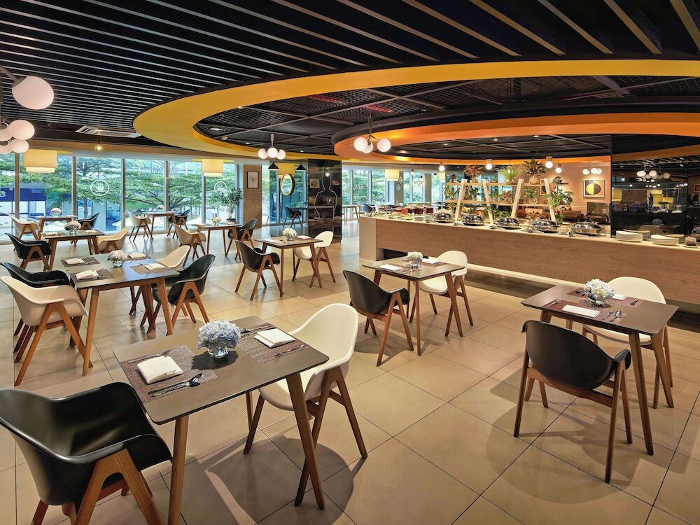 Фото Novotel Living Saigon South