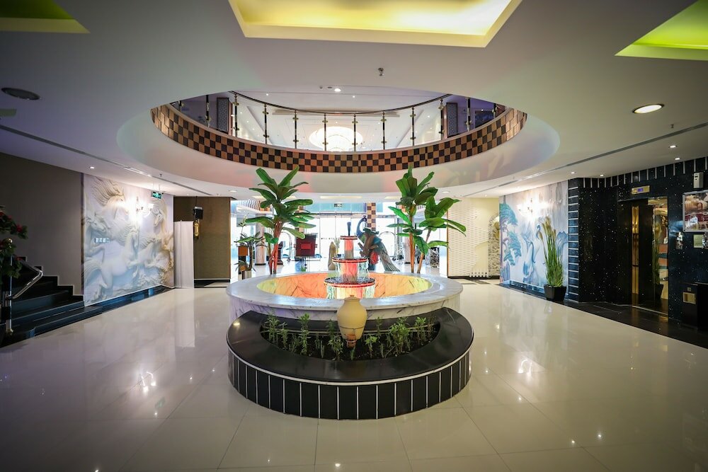 Фото Meral Crown Hotel