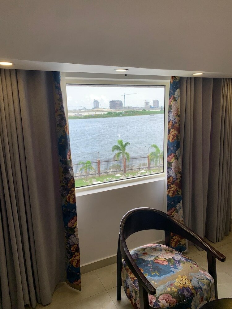 Фото Hotel Bon Voyage