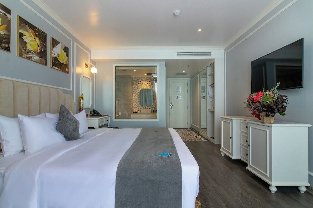 Фото La Vague Hotel