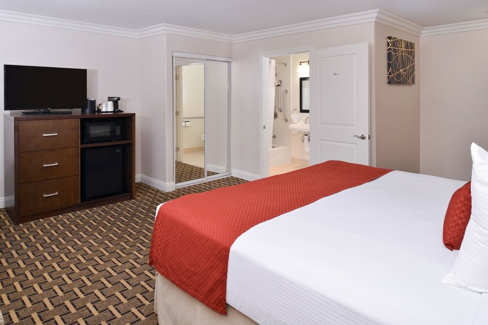Фото Best Western Plus La Mid Town Hotel