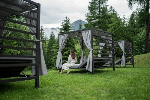 Внешний вид отеля Ambiez Residencehotel в Пинцоле, фото 5