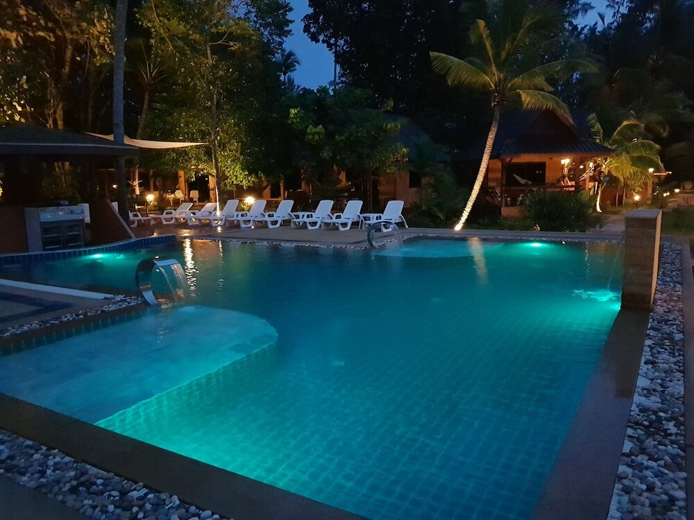 Фото Lanta Pearl Beach Resort