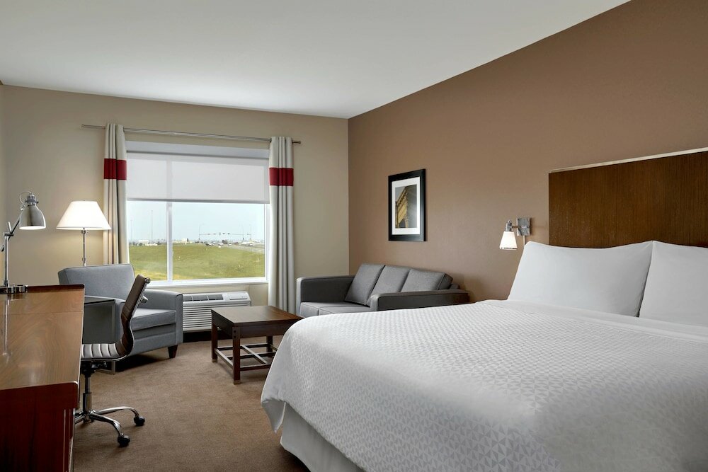 Фото Four Points by Sheraton Sherwood Park