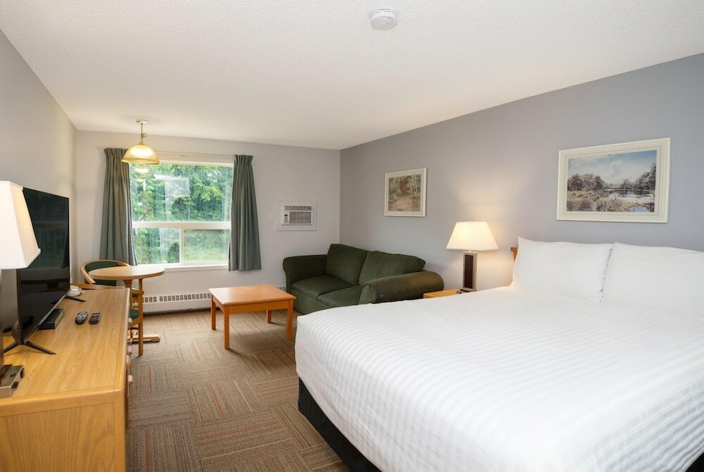 Фото Econo Lodge & Suites Hinton