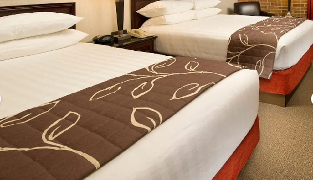 Фото Hotel Lotus Kansas City Merriam