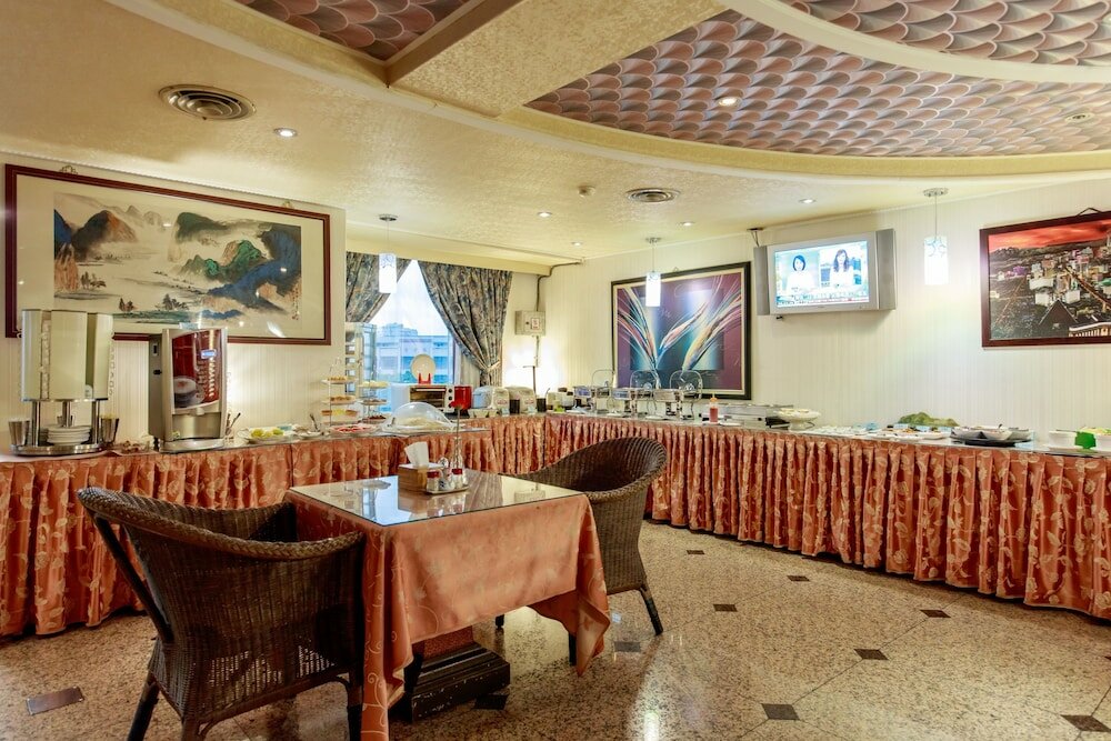 Фото Chungli Business Hotel