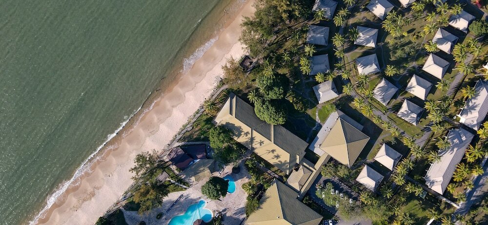 Фото Damai Beach Resort
