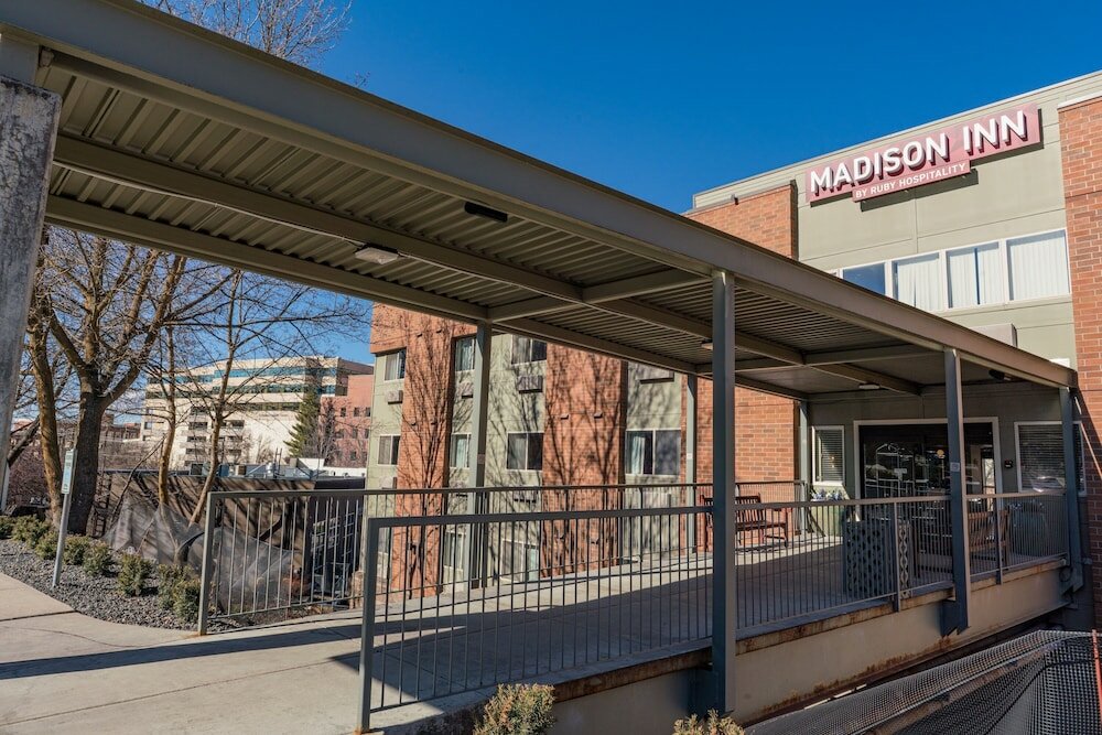 Фото The Madison Inn by Riversage