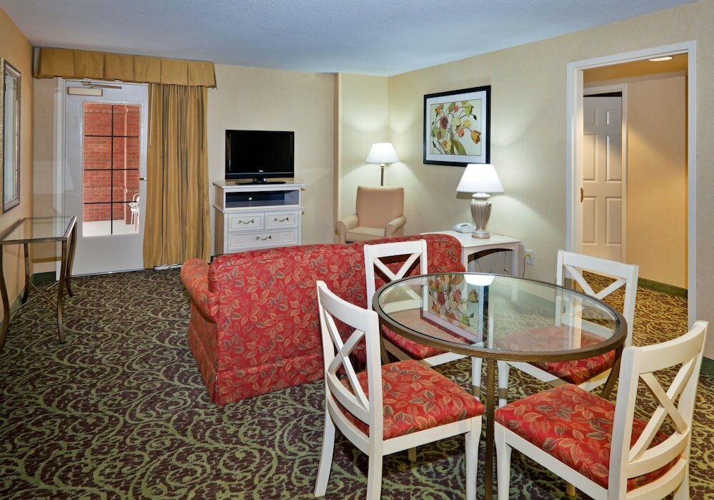 Фото Holiday Inn Chantilly-Dulles Expo Center, an Ihg Hotel