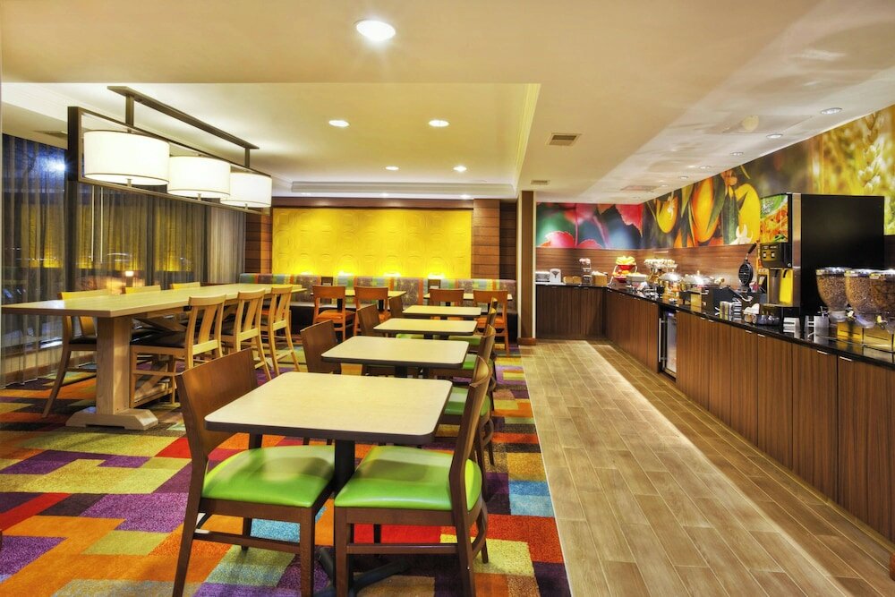 Фото Fairfield Inn by Marriott Ann Arbor