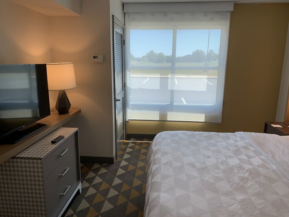 Фото Holiday Inn Martinsburg, an Ihg Hotel