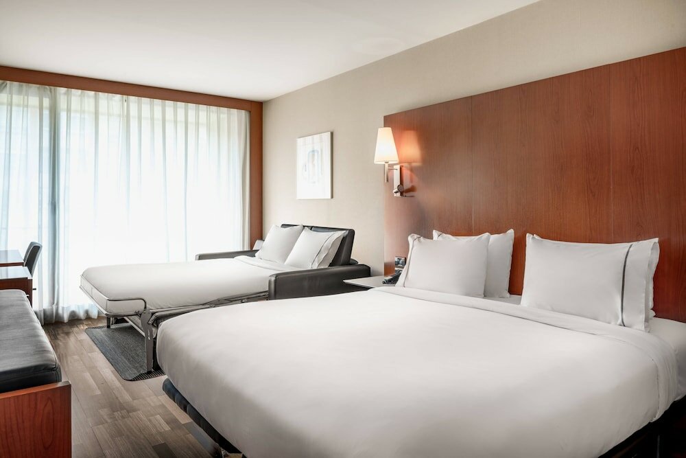 Фото Ac Hotel La Rioja by Marriott