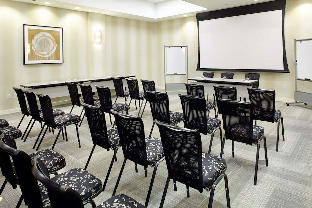 Фото Hyatt Place Miami Airport-East