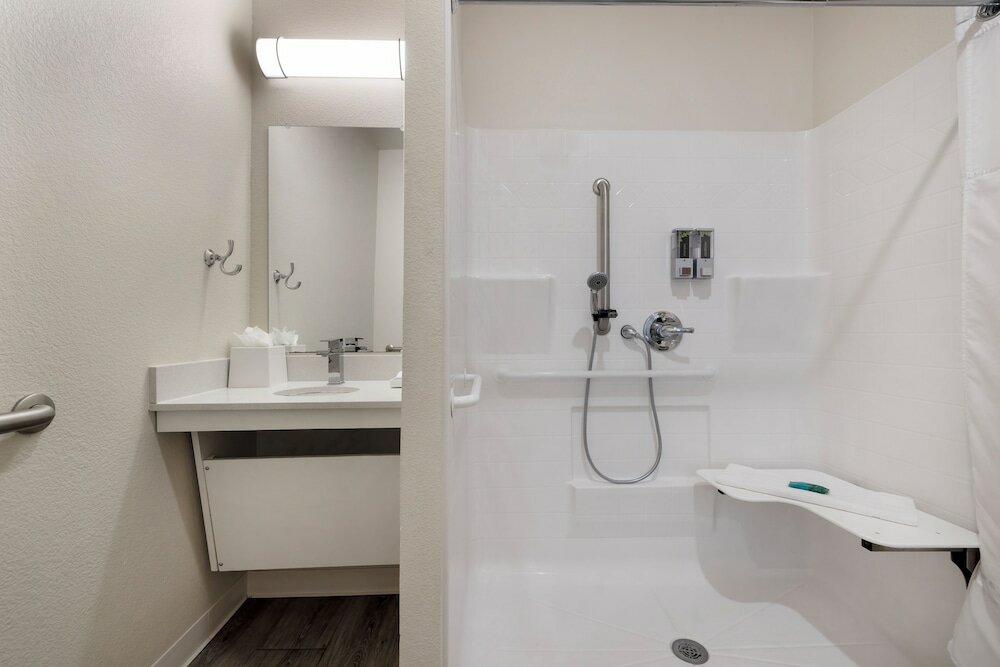 Фото WaterWalk Hotel Dallas-Las Colinas