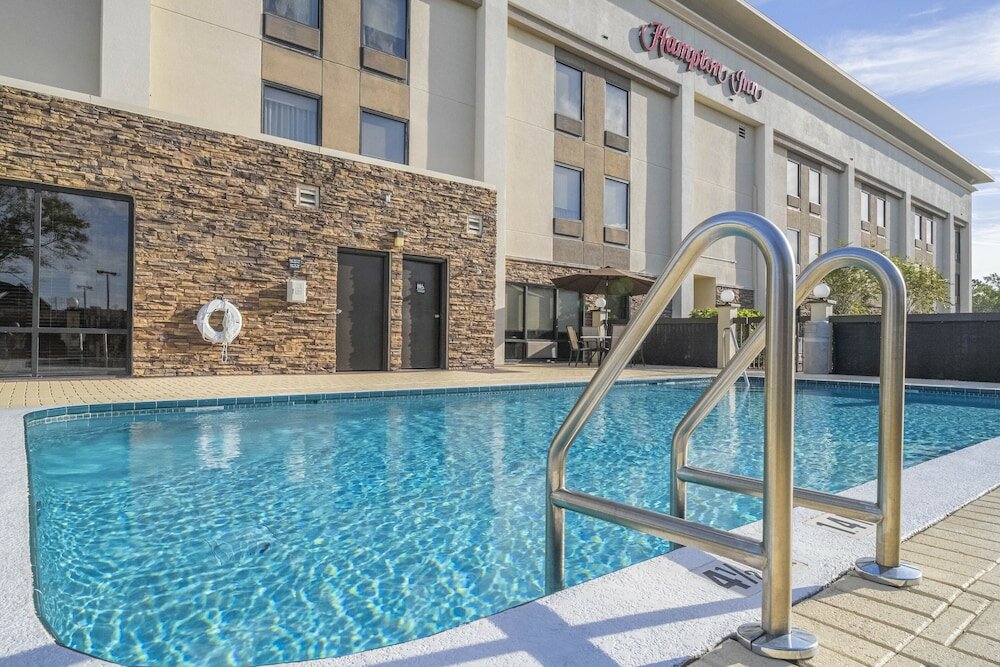 Фото Hampton Inn Spring Hill