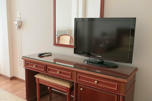 Гостиница Hotel Tzaki в Патрах