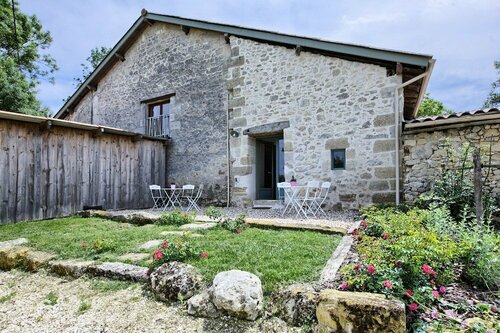 Гостиница La Grange d'Oustaud в Либурне