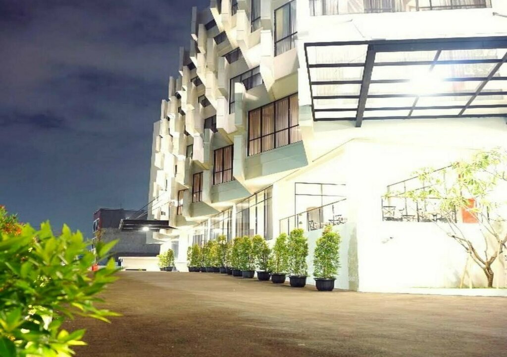 Hotel Rivoli, hotel, Jakarta, Jakarta Pusat City — Yandex Maps