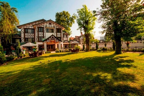 Гостиница Lemon Tree Hotel Srinagar в Джамму и Кашмире