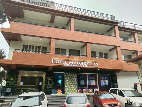Hotel Malghotras