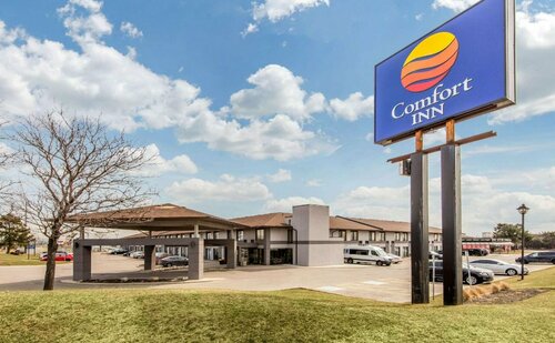 Гостиница Comfort Inn Airport West в Миссиссаге