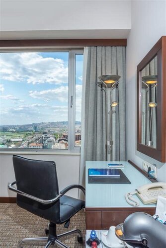 Гостиница Radisson Blu Hotel Ankara в Гёльбаши