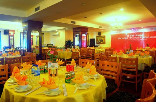 Гостиница Central Hotel в Куангнгае