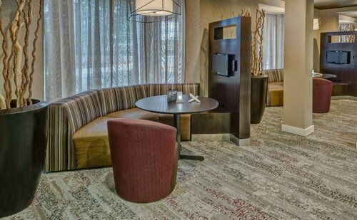 Гостиница Courtyard by Marriott Springfield в Фоллс-Чёрч