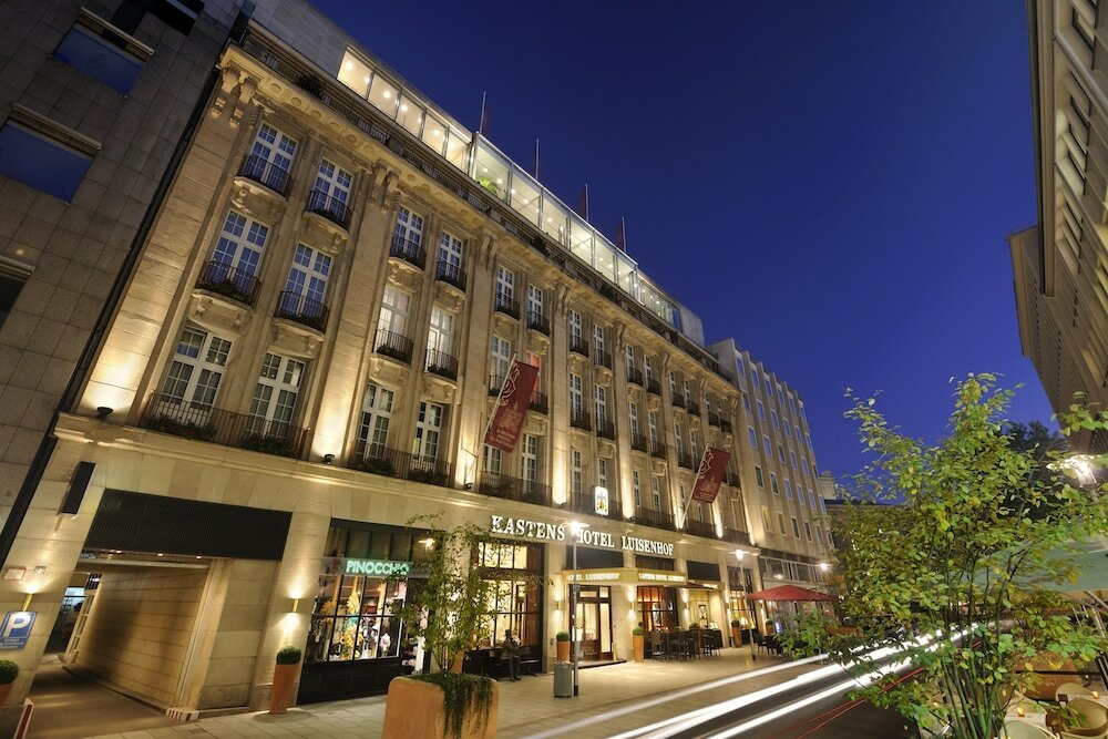 Фото Kastens Hotel Luisenhof