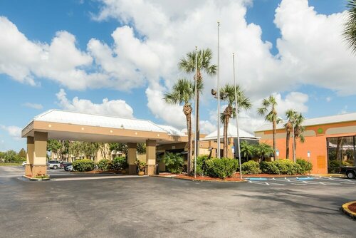 Гостиница B&b Hotel Orlando International Drive Near Universal - Newly Renovated! в Уинтер Гарден