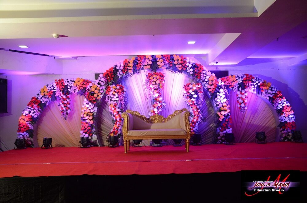 Фото Hotel Krishnam