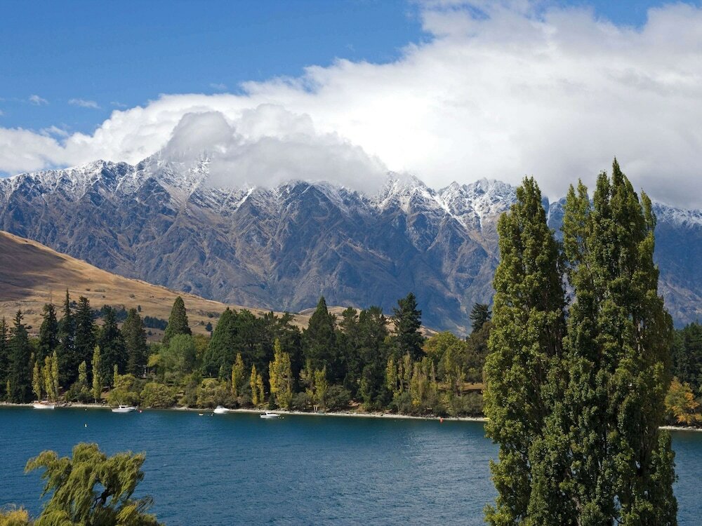 Фото Hotel St. Moritz Queenstown