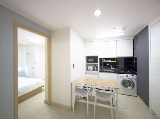 Фото Inn The City Business Hotel