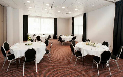 Гостиница Holiday Inn Toulon - City Centre, an Ihg в Тулоне