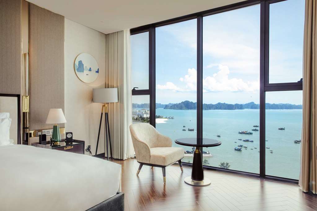 Фото Radisson Blu Hotel, Ha Long Bay