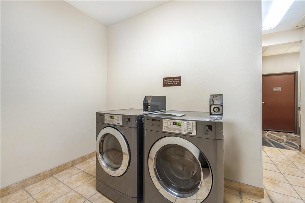 Фото Best Western Plus Eastgate Inn & Suites